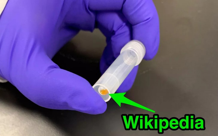 บริษัท Startup อัดข้อมูล Wikipedia กว่า 16GB ลงใน DNA